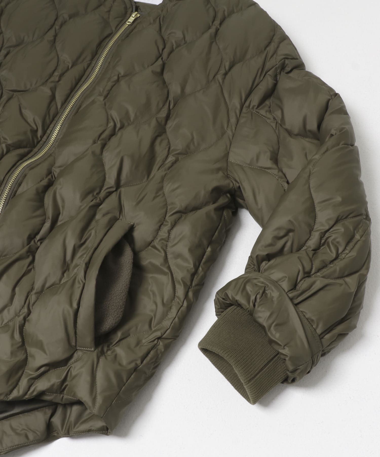 KHAKI