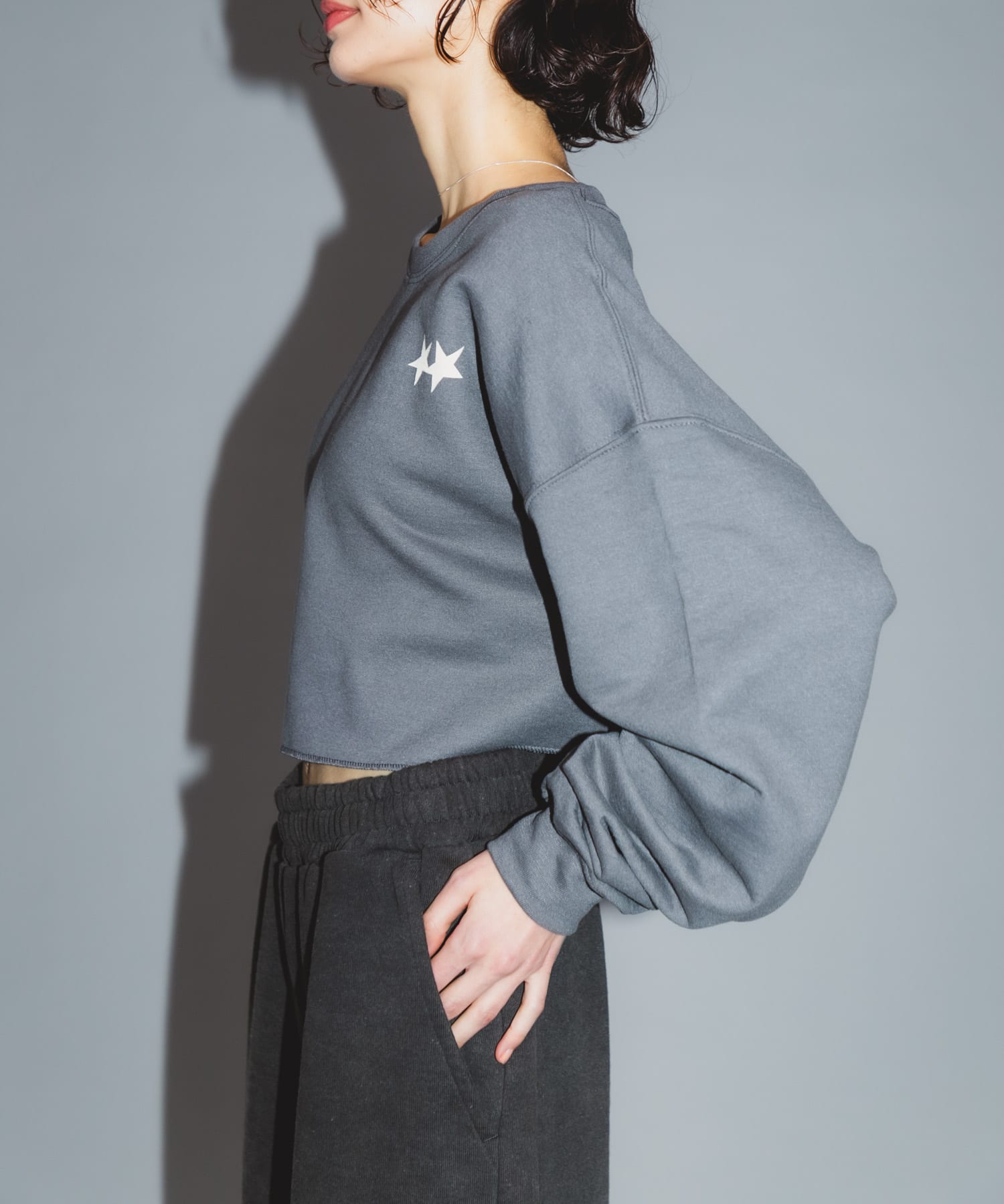 Teya　TEYA SHORT SWEAT CHARCOAL Free