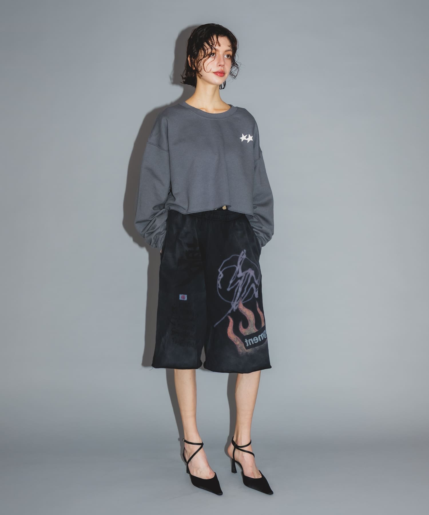 Teya　TEYA SHORT SWEAT CHARCOAL Free