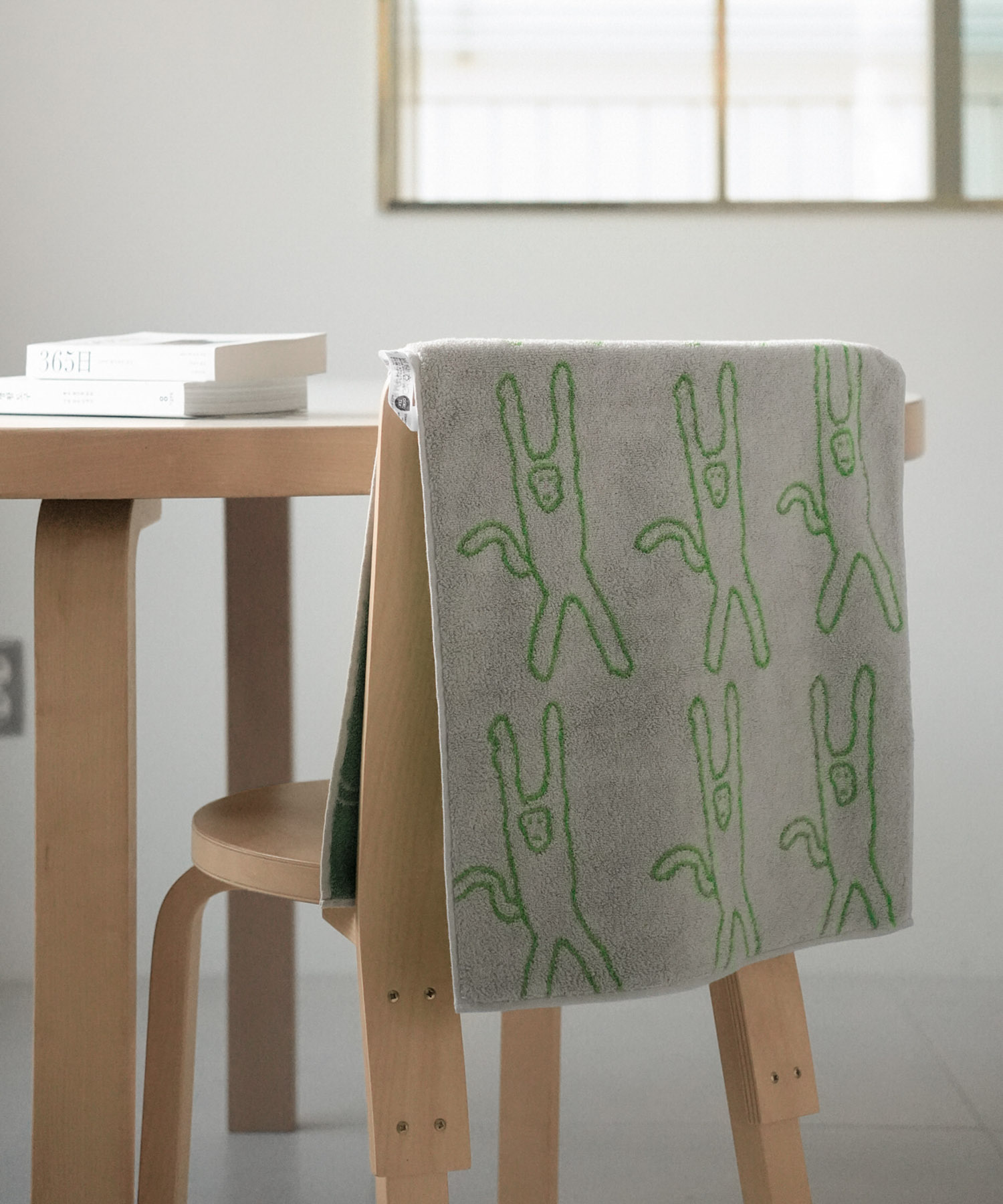 WARMGREYTAIL　FACETOWEL-MONKEY