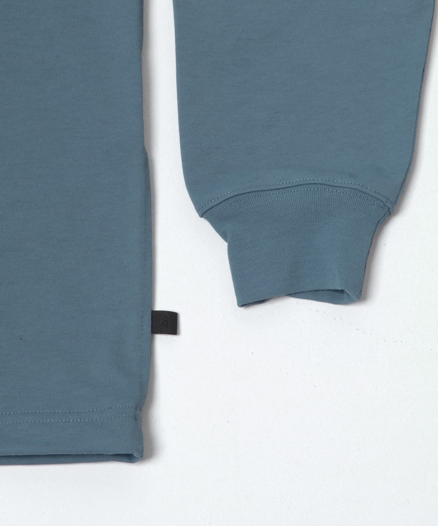 DAIWA PIER39　TECH DRAWSTRING L/S TEE SMOKE BLUE S