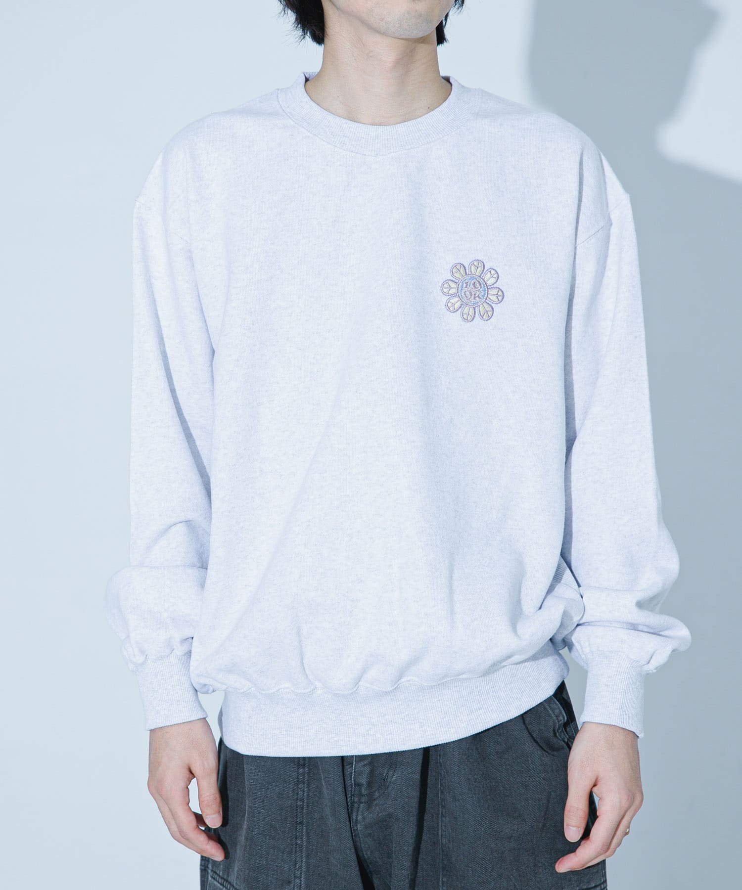 ASH GREY