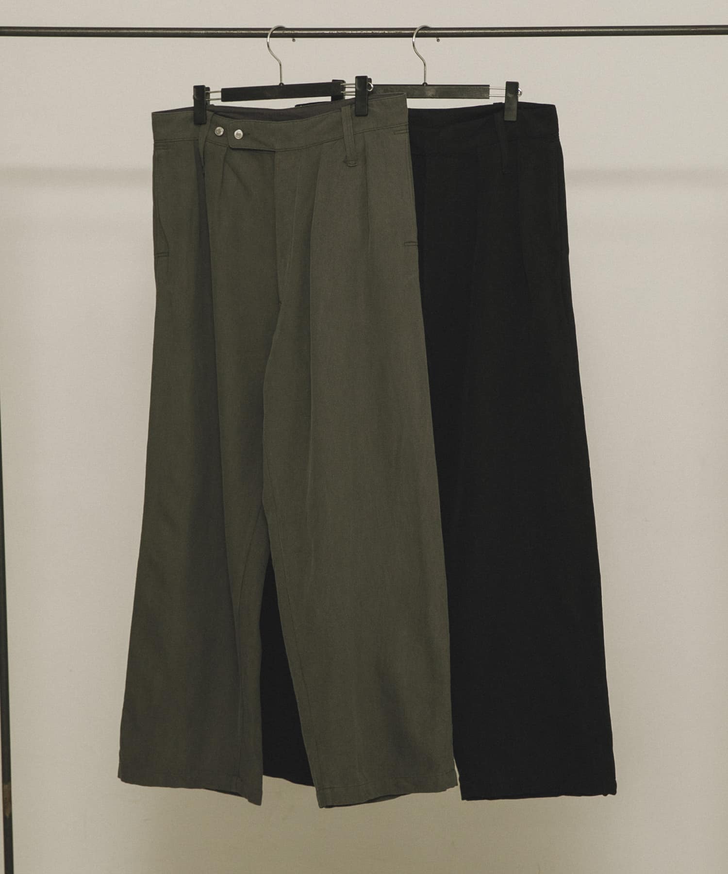 A PRESSE WW2 British Army Trousers(1 BLACK): ボトム｜URBAN
