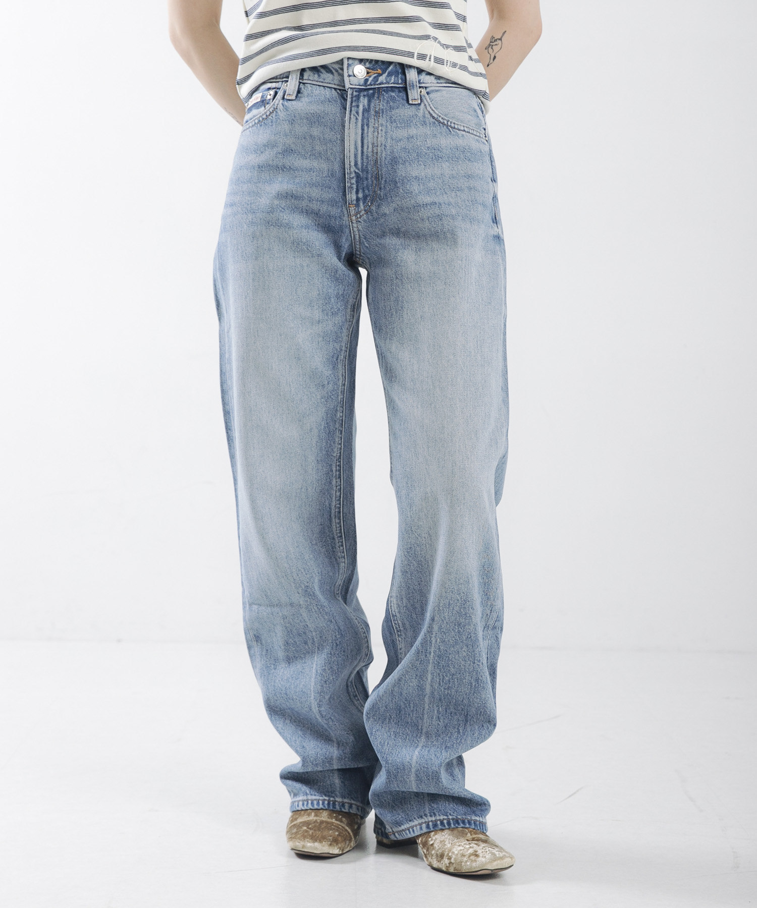 Calvin Klein　W.90s STRAIGHT SILVERSTONE