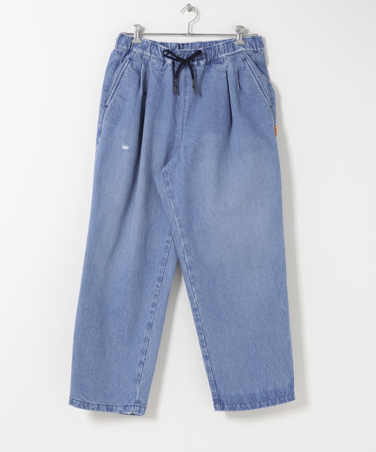 SEE SEE　DAMAGED TWO TUCK DENIM PANTS