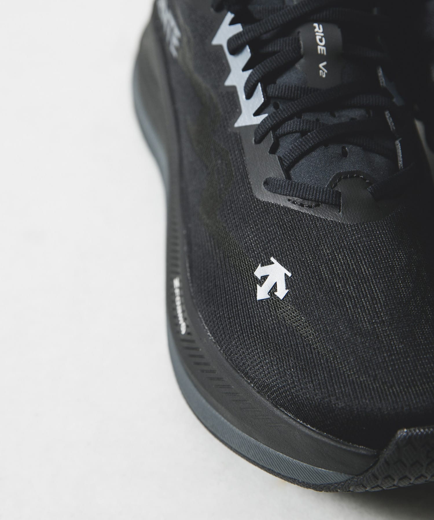 Descente ENERZITE RIDE V2(26 BLACK): シューズ｜URBAN RESEARCH公式