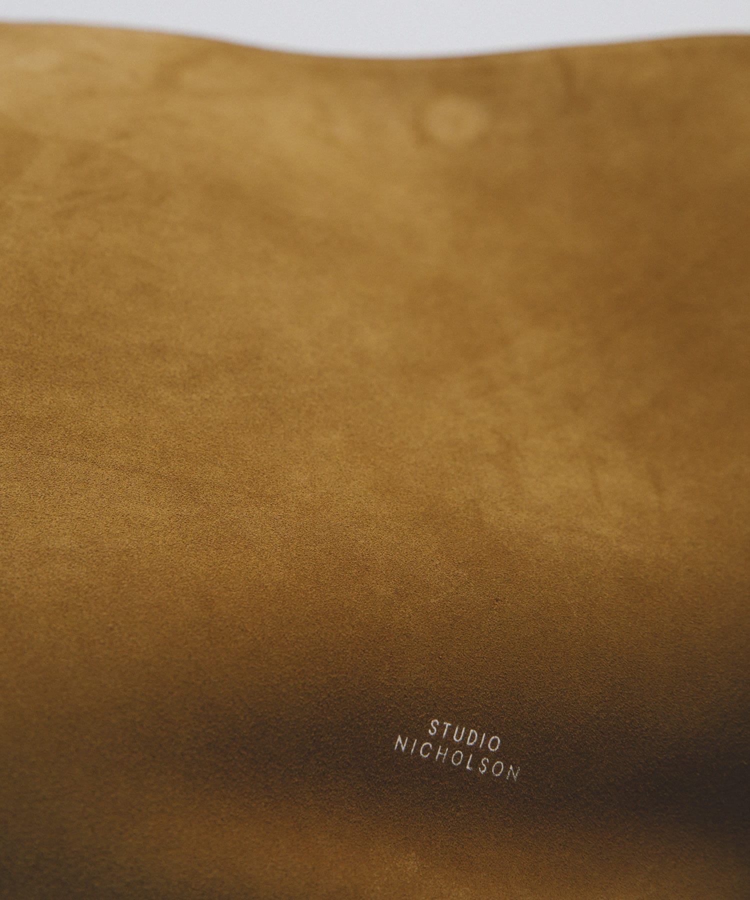 STUDIO NICHOLSON　THEREFLECTION TOTEDOUBLET CUOIO Free