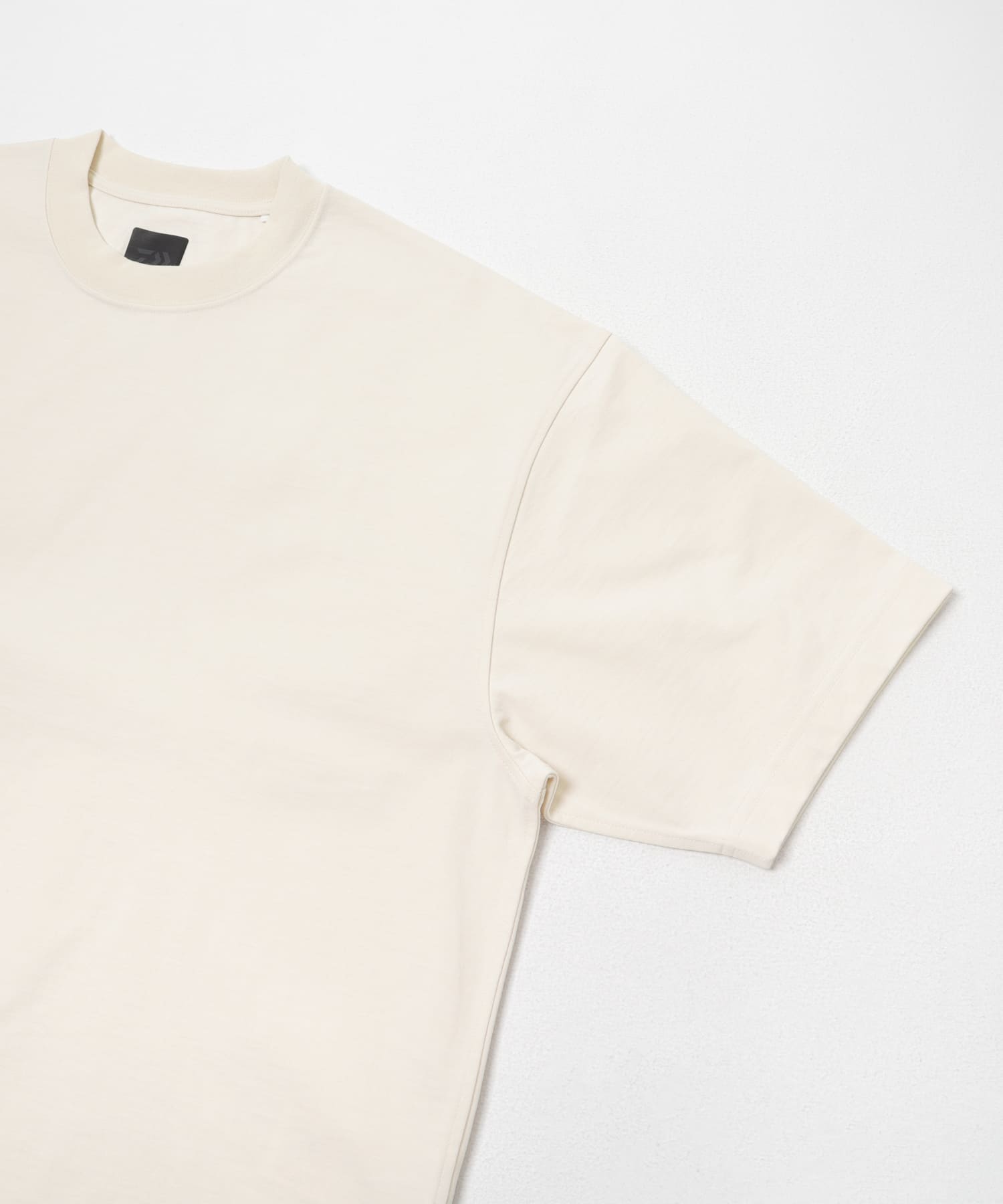 DAIWA PIER39　TECH DRAWSTRING S/S TEE Brewed Protein OFF WHITE S