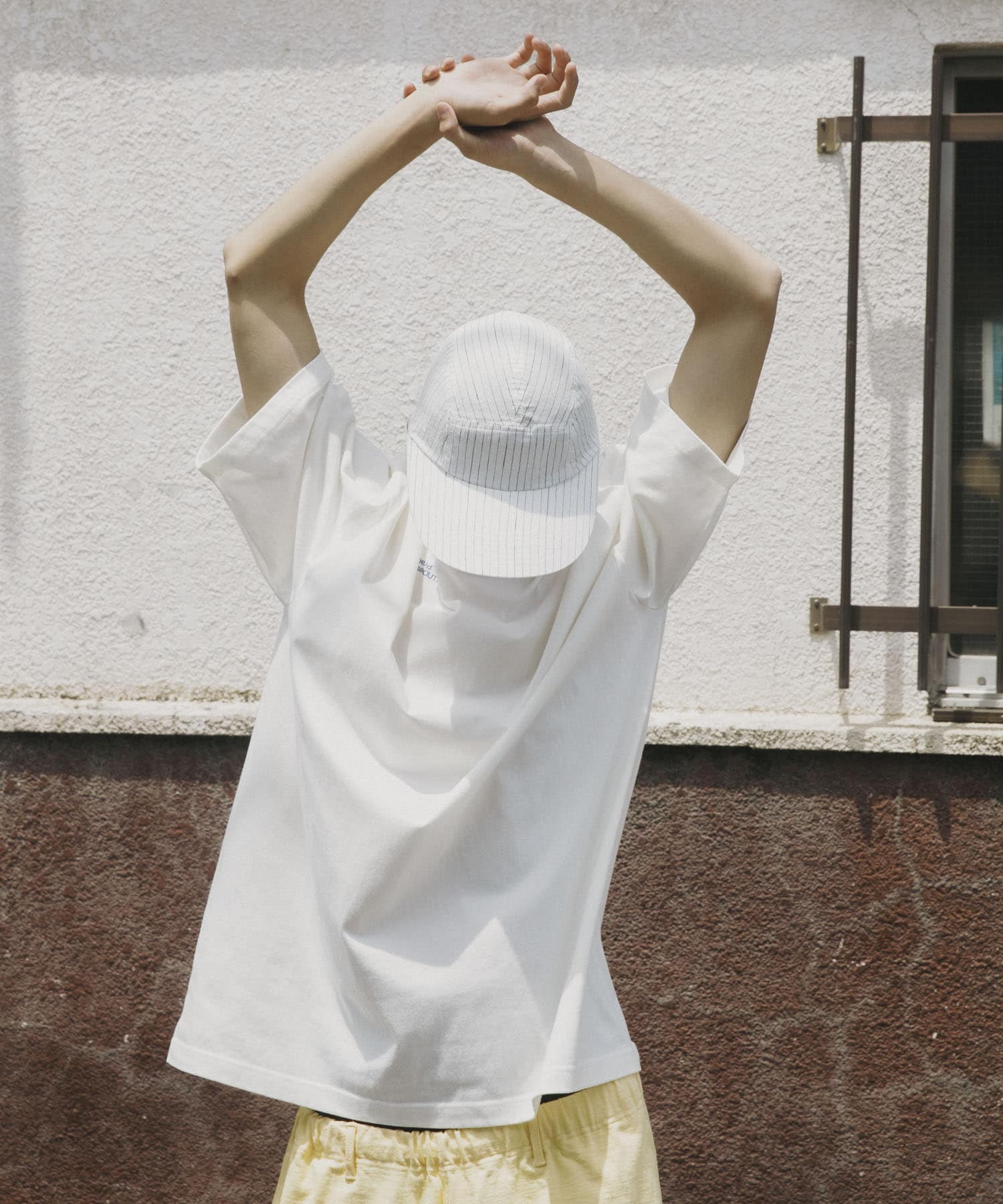 V WHITE