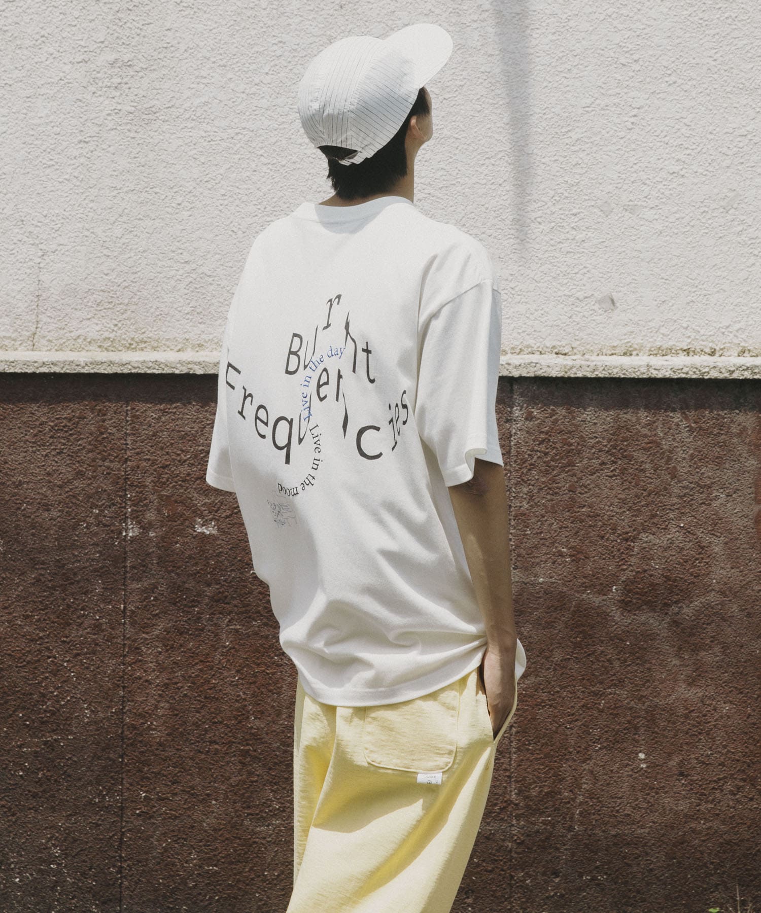 V WHITE