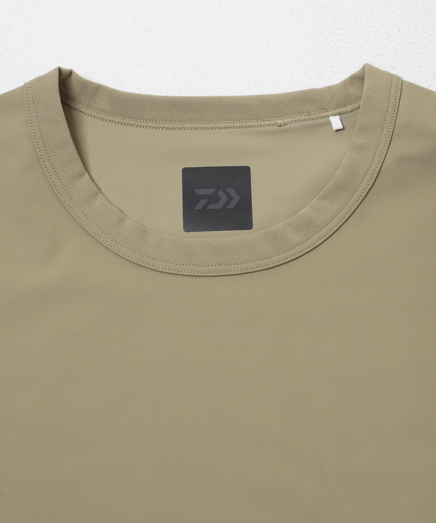 DAIWA PIER39　Ws TECH LIGHTWEIGHT HALF/S TEE SAGE GRAY Free