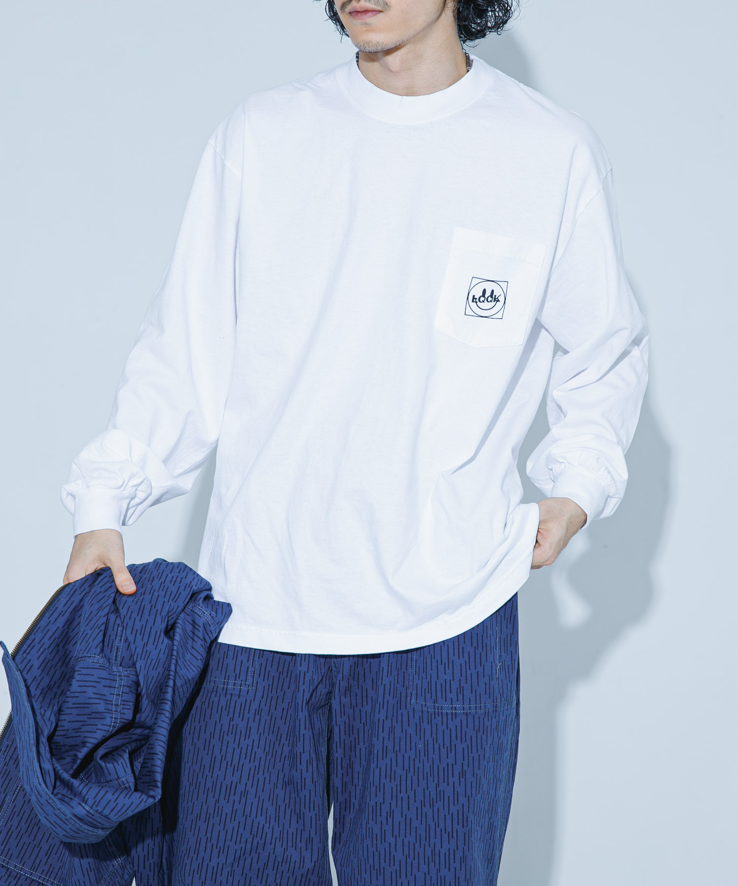 LQQK Studio　SMILEY LOGO POCKET TEE