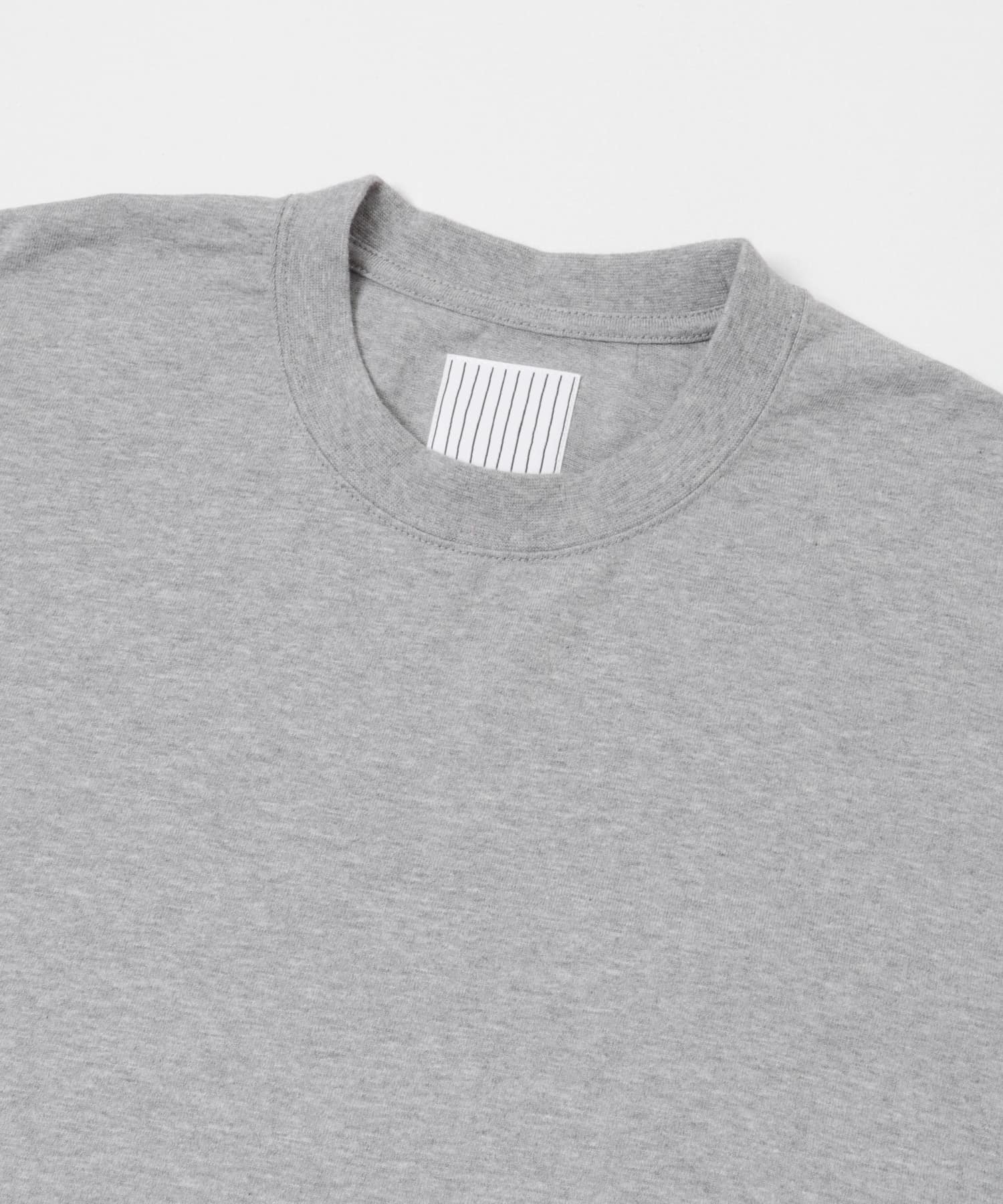 GREY M