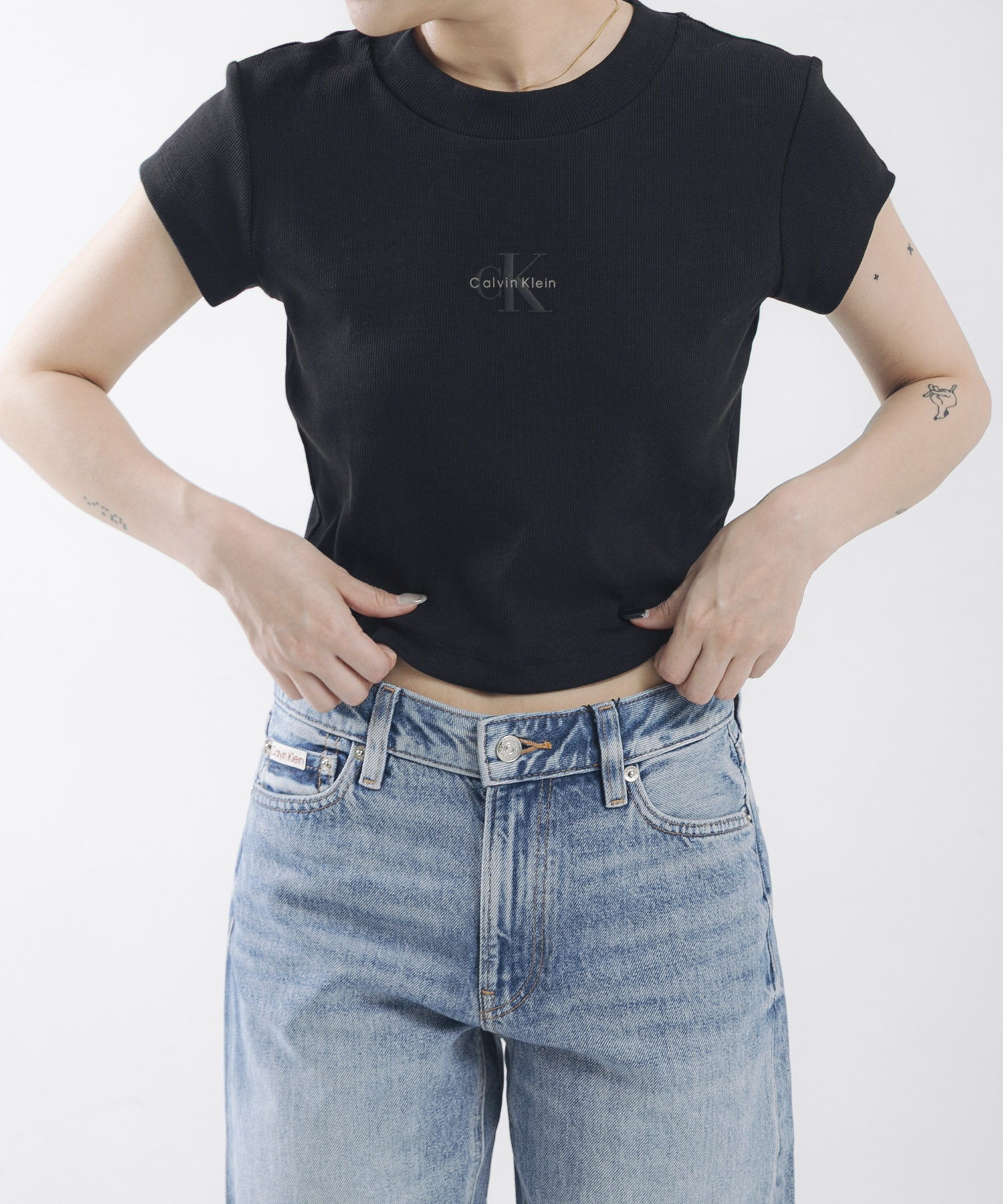 Calvin Klein　W.MONOLOGO BABY RIB TEE