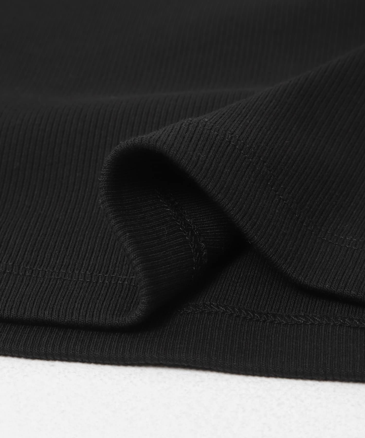 Calvin Klein　W.MONOLOGO BABY RIB TEE UB1 BLACK S