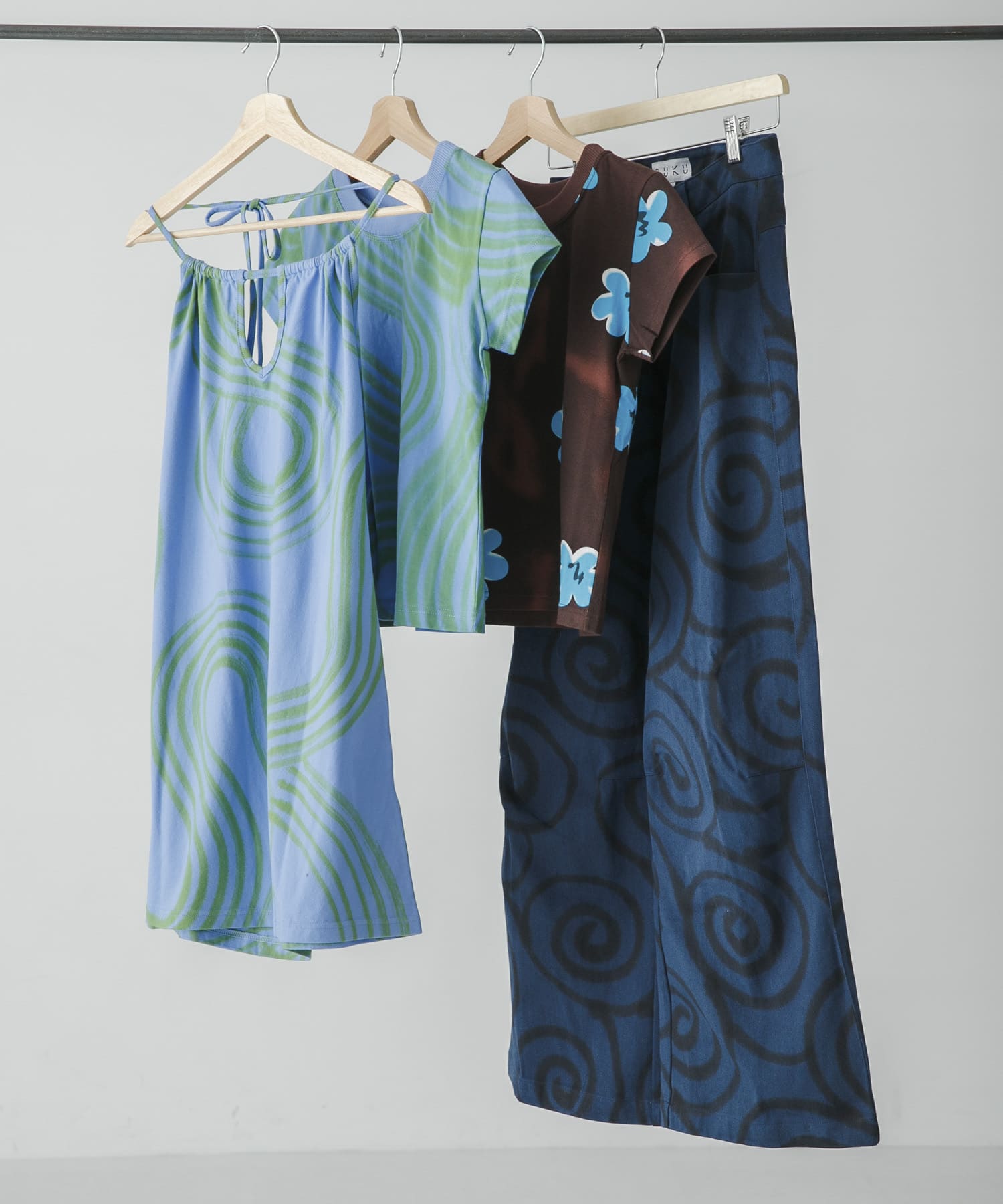 SUKU HOME　HALTERD DRESS RIPPLE M