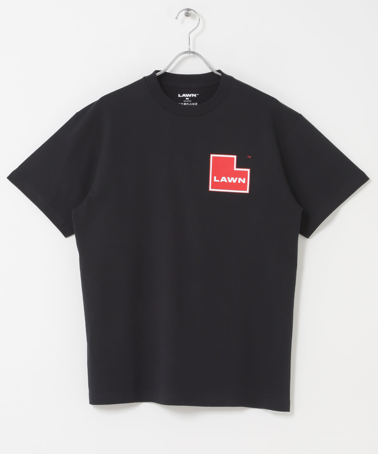 LAWN　EE L LOGO PRINT SS TEE BLACK M