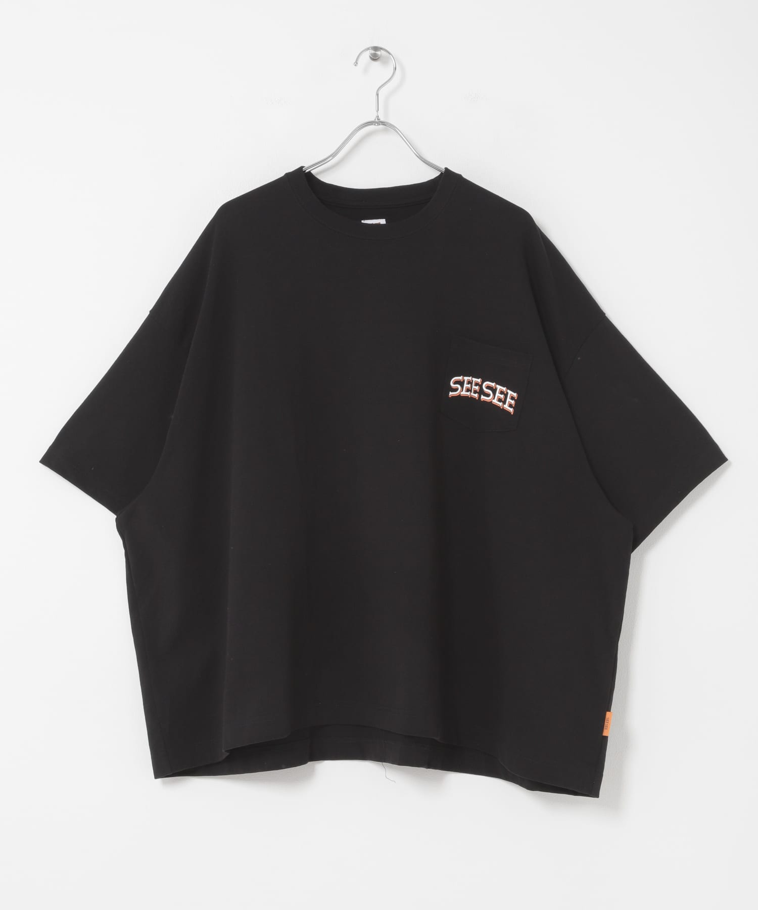SEE SEE SUPER BIG ARCH POCKET TEE(M BLACK): トップス｜URBAN