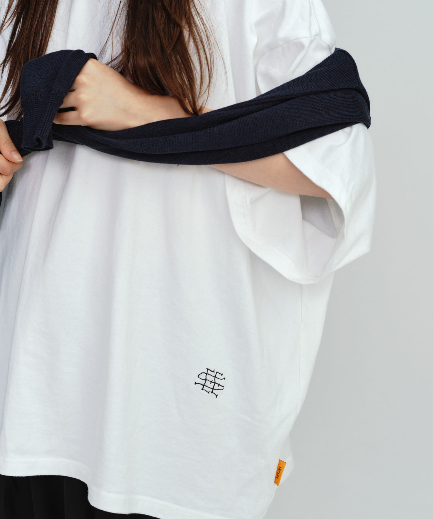 SEE SEE S BIG CALLIGRAPHY LOGO(M WHITE): トップス｜URBAN RESEARCH