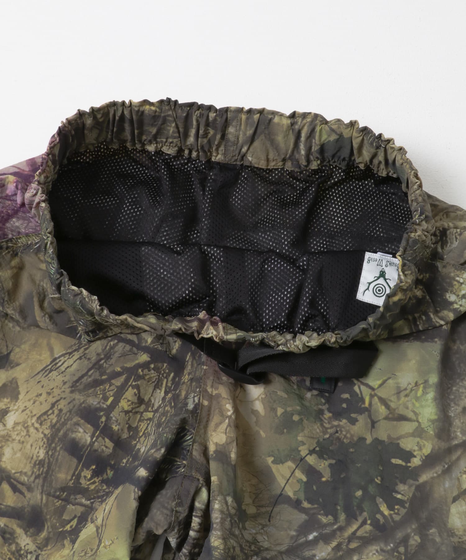 South2 West8　Belted Short Camo M