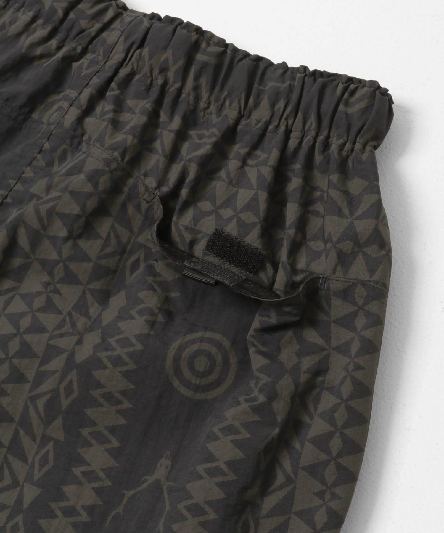 South2 West8　Belted Short Native S&T M