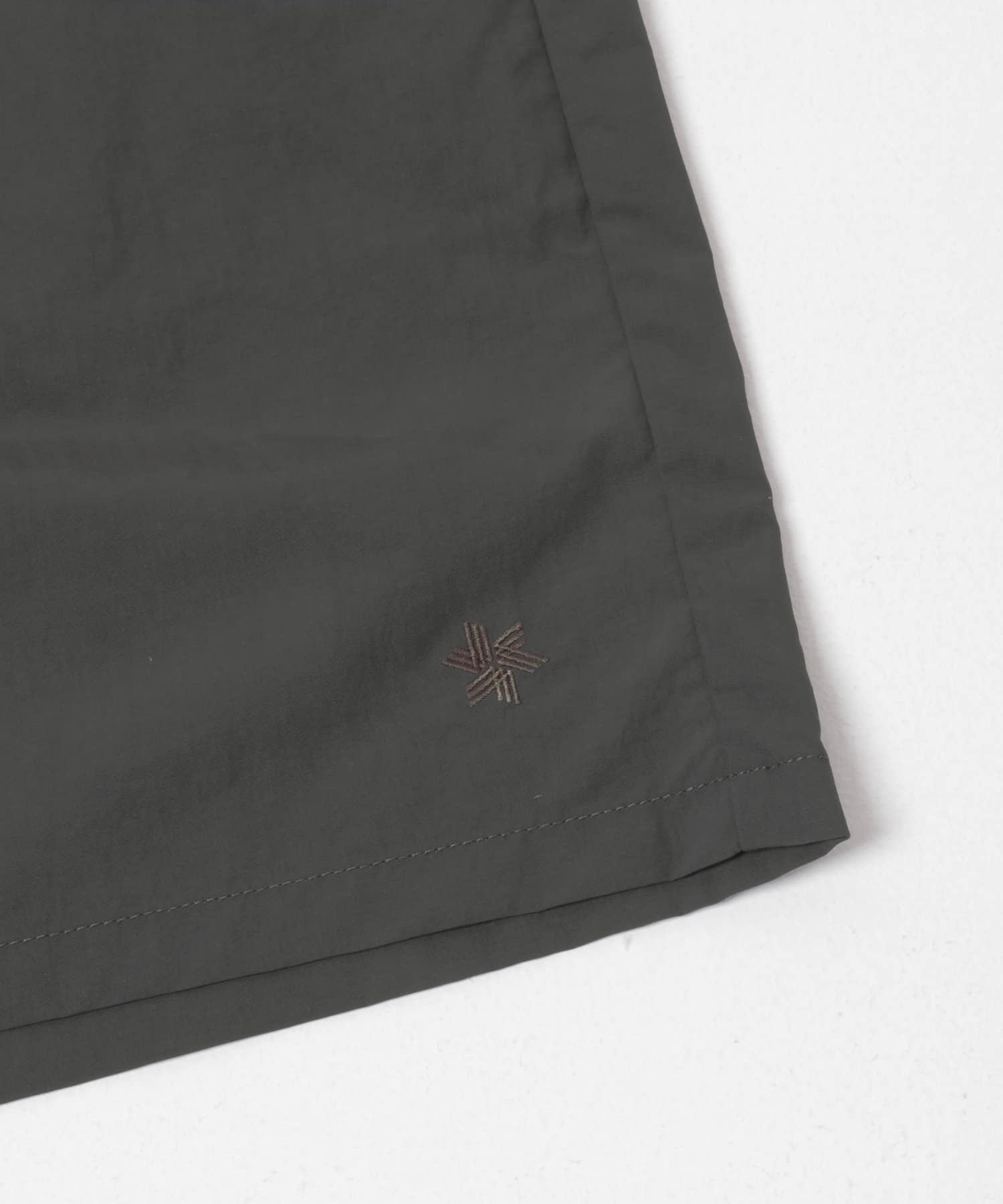 GOLDWIN　NYLON SHORTS DH 2