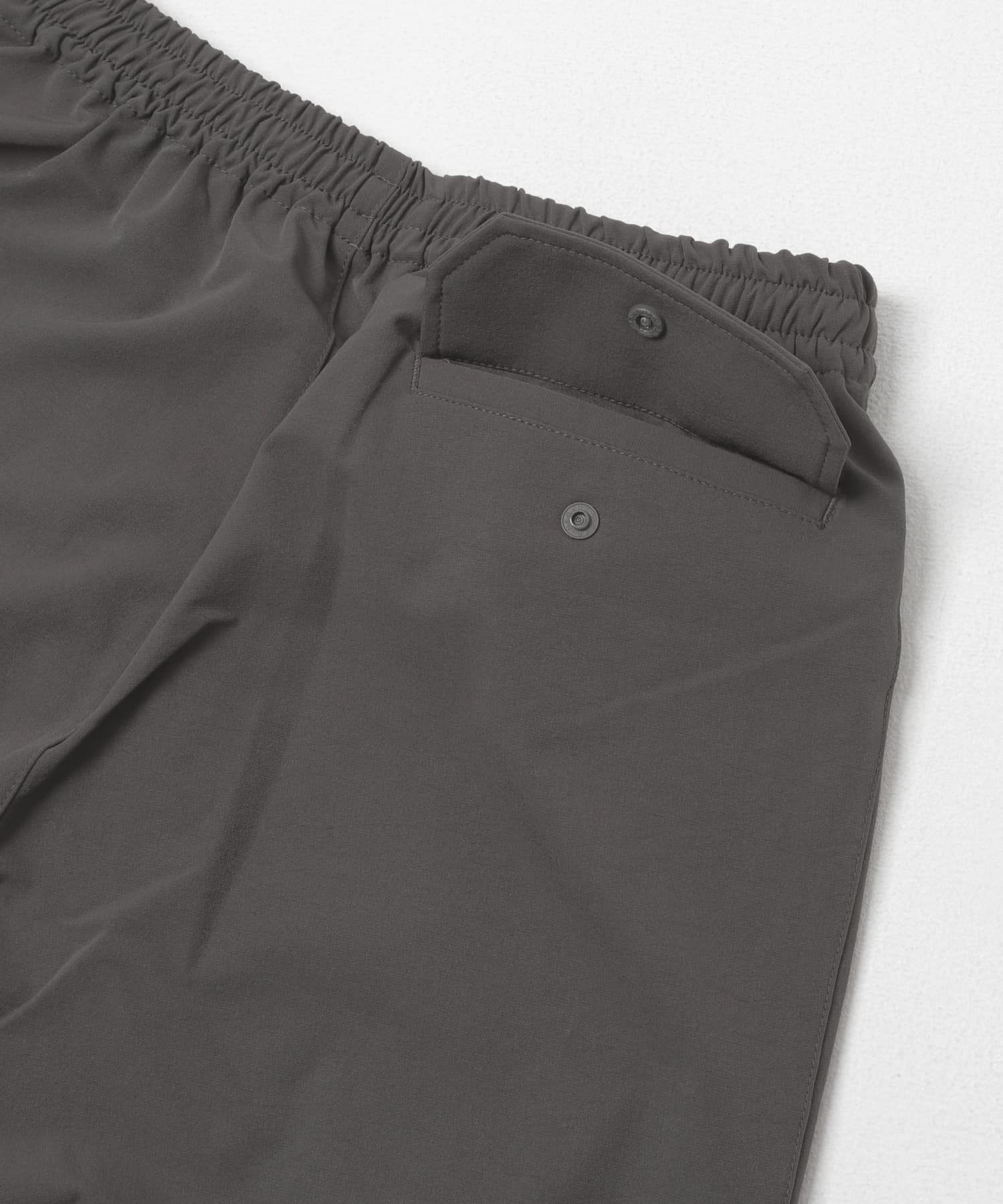 CITY COUNTRY CITY　STRECH NYLON EASY SHORTS C GRAY M