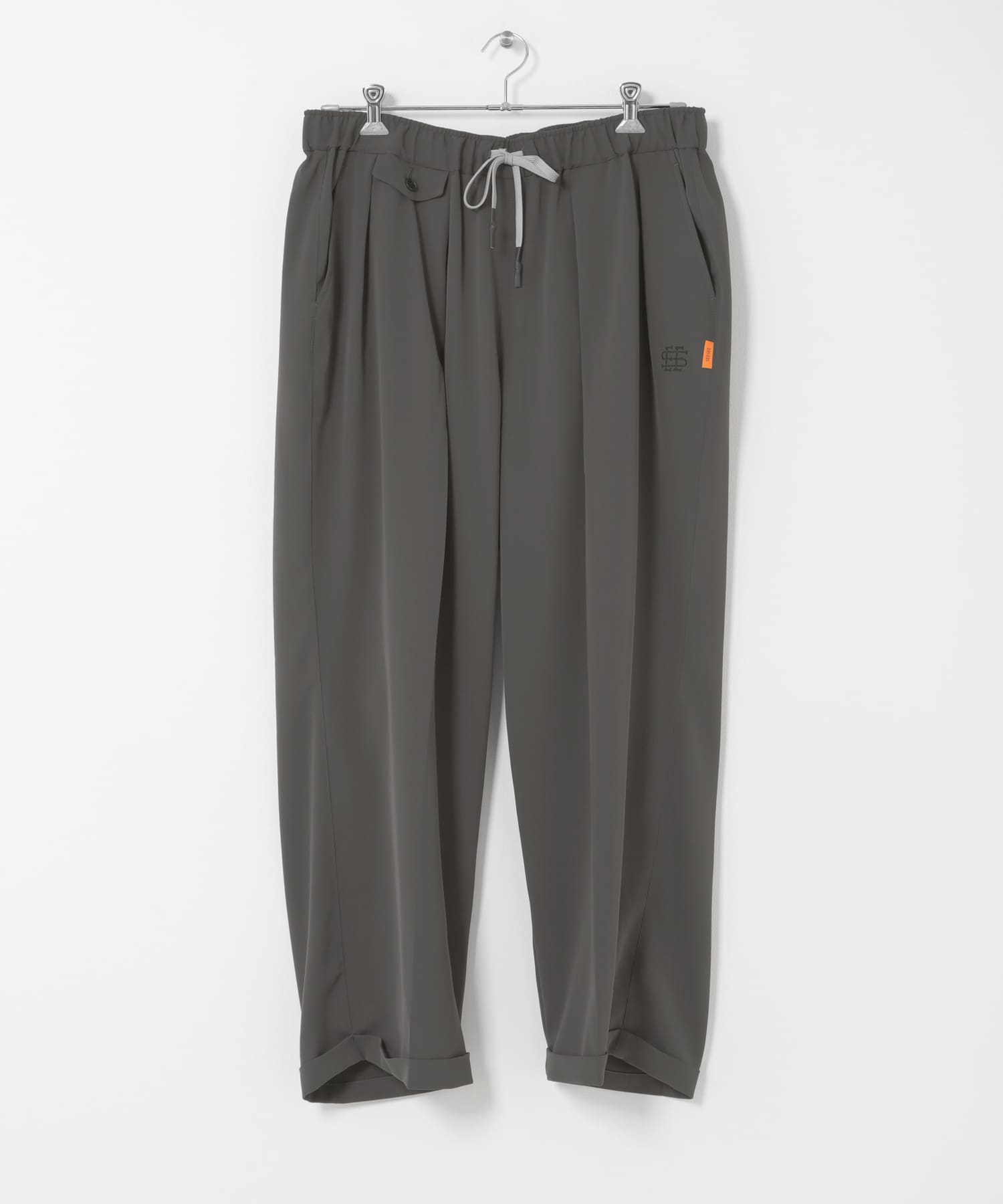 SEE SEE　INVERTED PLEATS PANTS