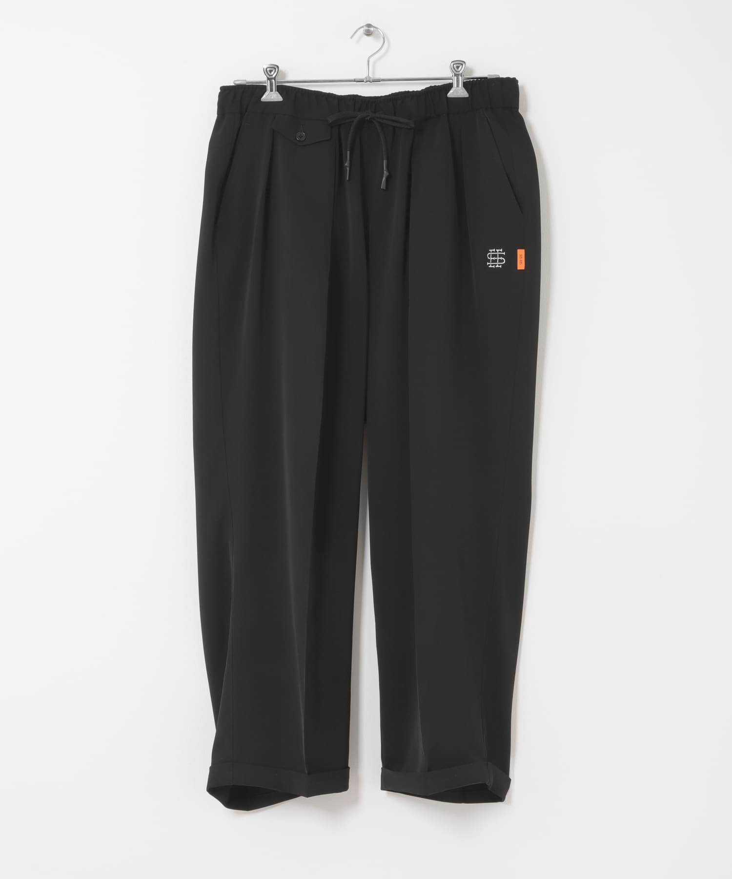 SEE SEE　INVERTED PLEATS PANTS