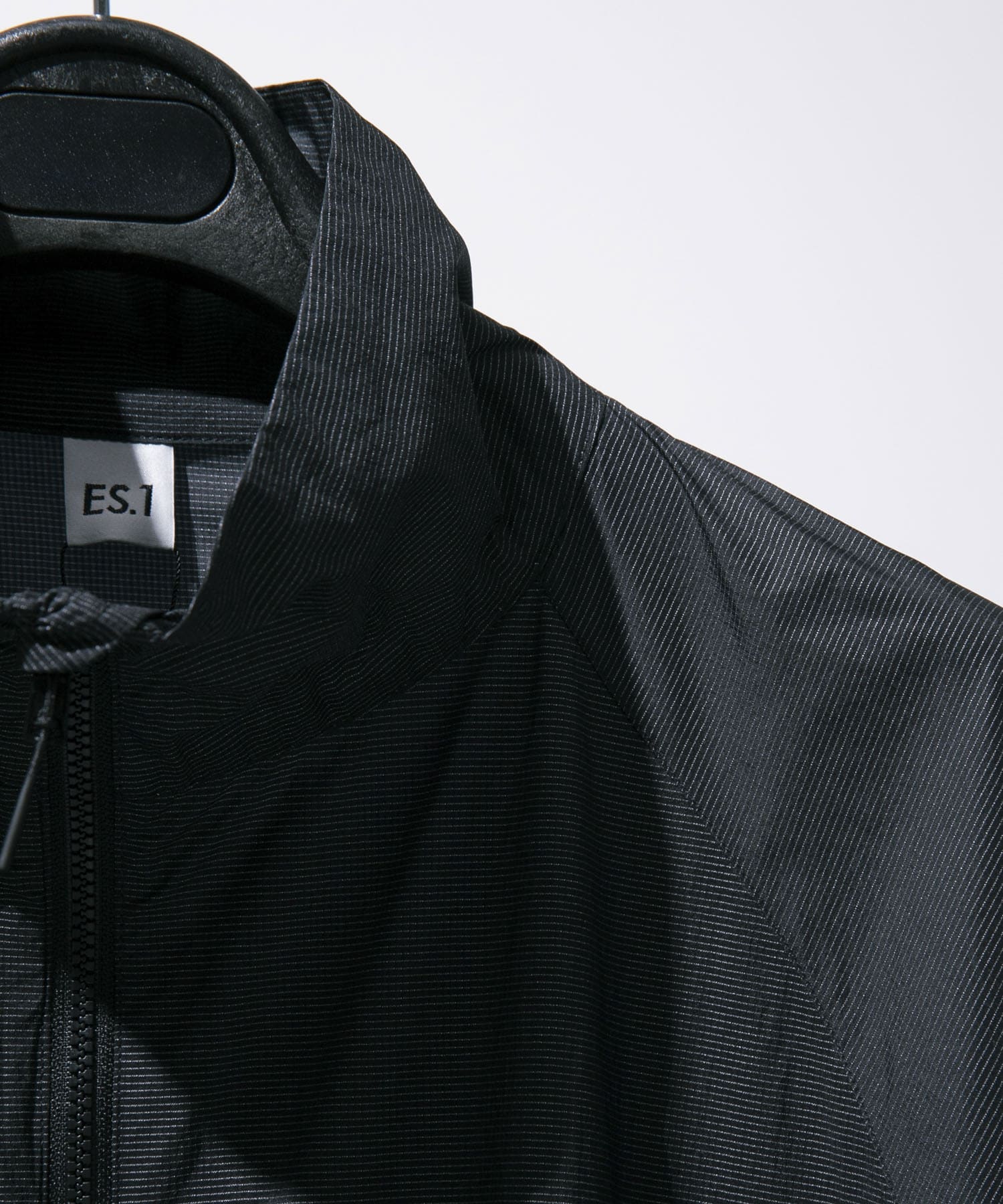 ES.1　Light Nylon JK black L