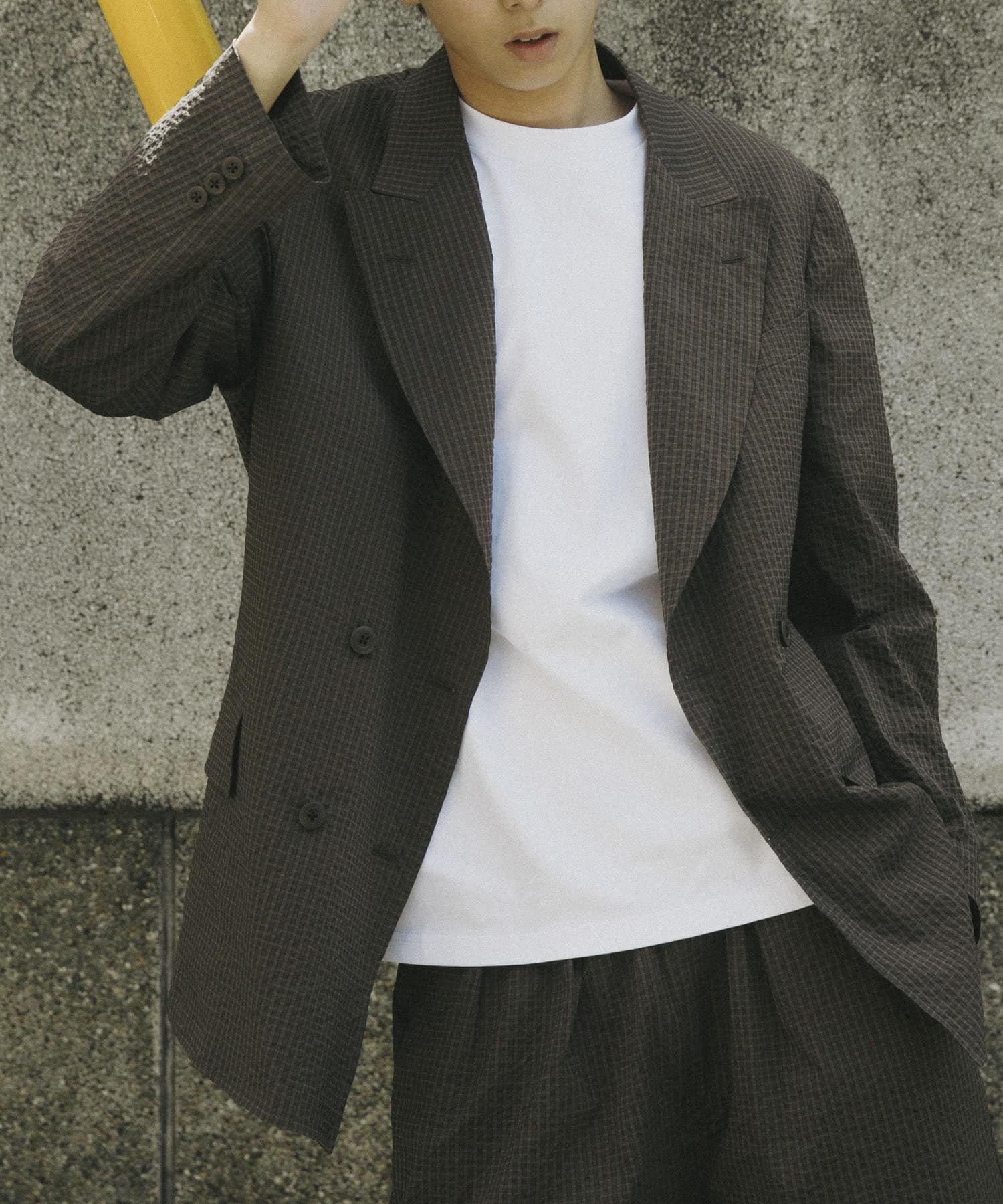 model : 180cm 着用サイズ : 48