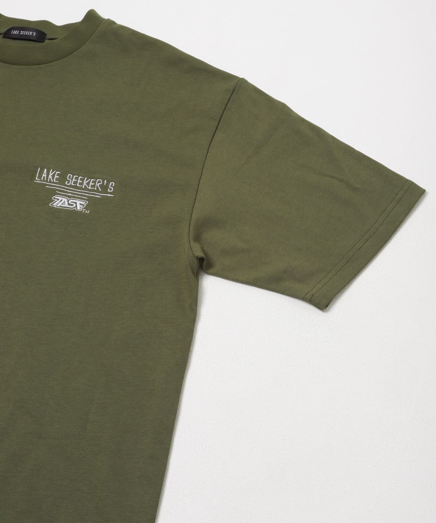 『別注』TASF×LAKE SEEKERS　SEEK ME! TEE KHAKI M