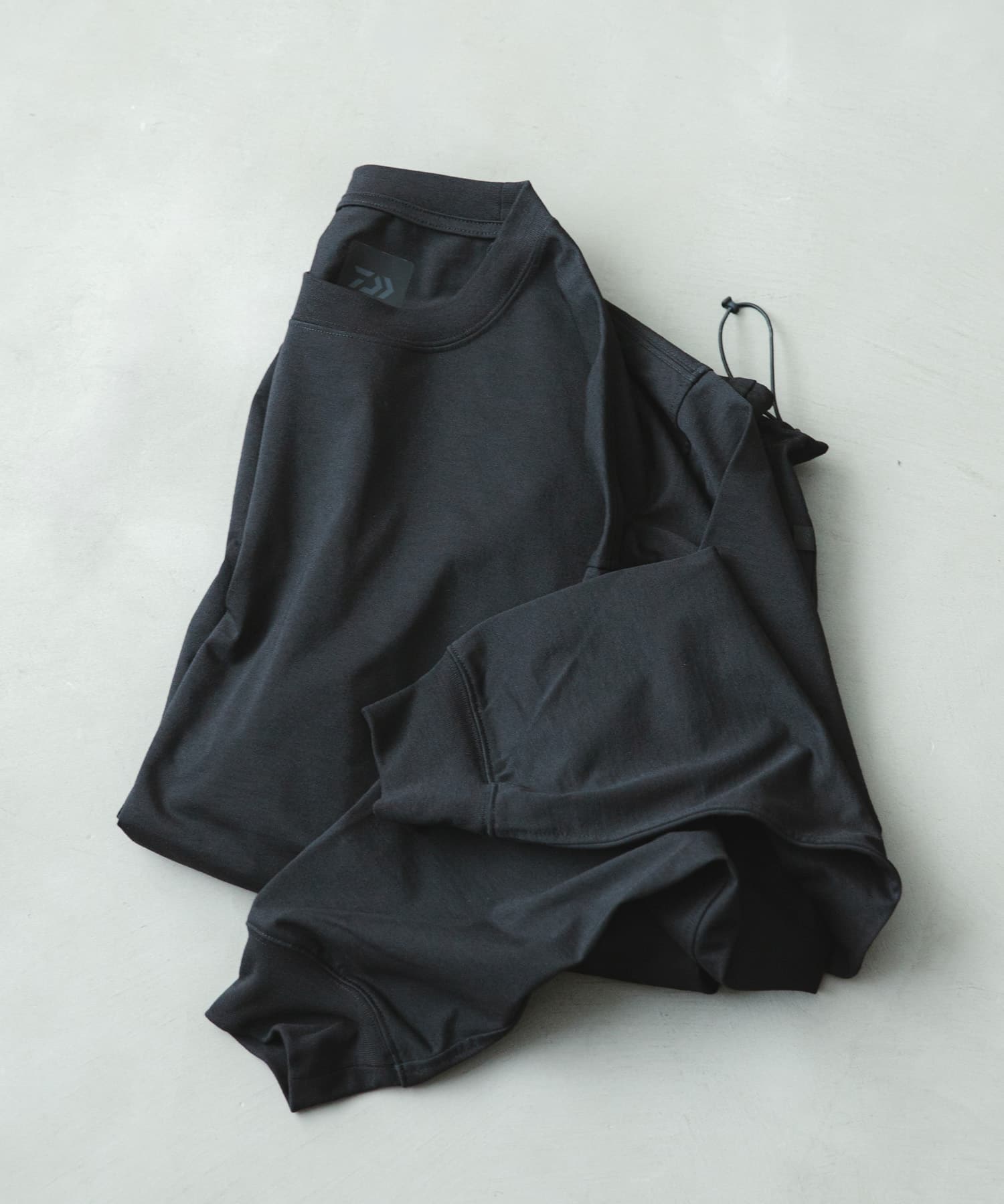 DAIWA PIER39　TECH DRAWSTRING TEE L/S