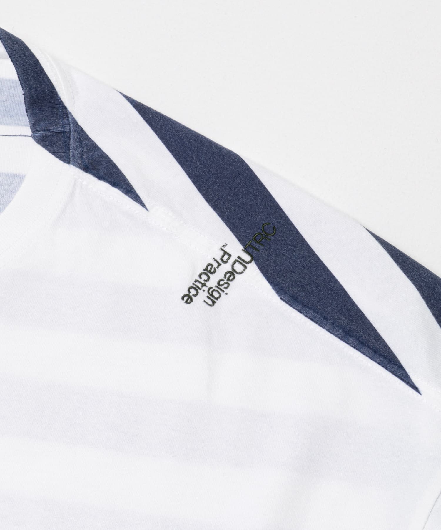 WHT X NAVY