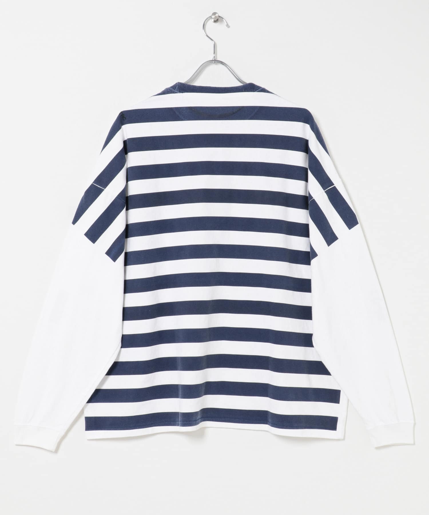 WHT X NAVY