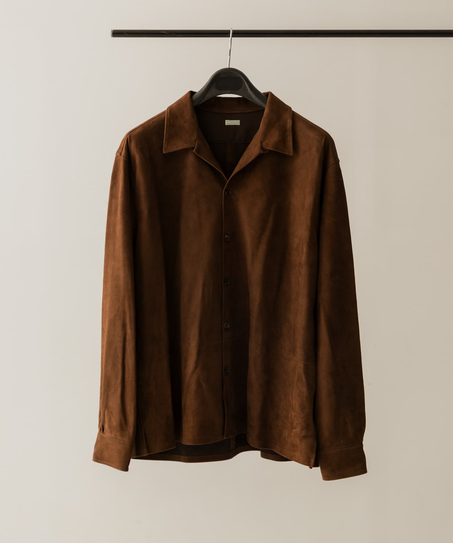 A PRESSE　Suede Leather Loop Collar Shirts