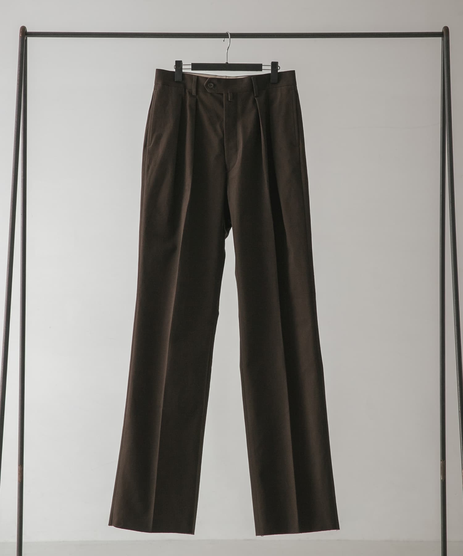 NEAT FRENCH COTTON DRILL WIDE(44 BROWN): ボトム｜URBAN RESEARCH