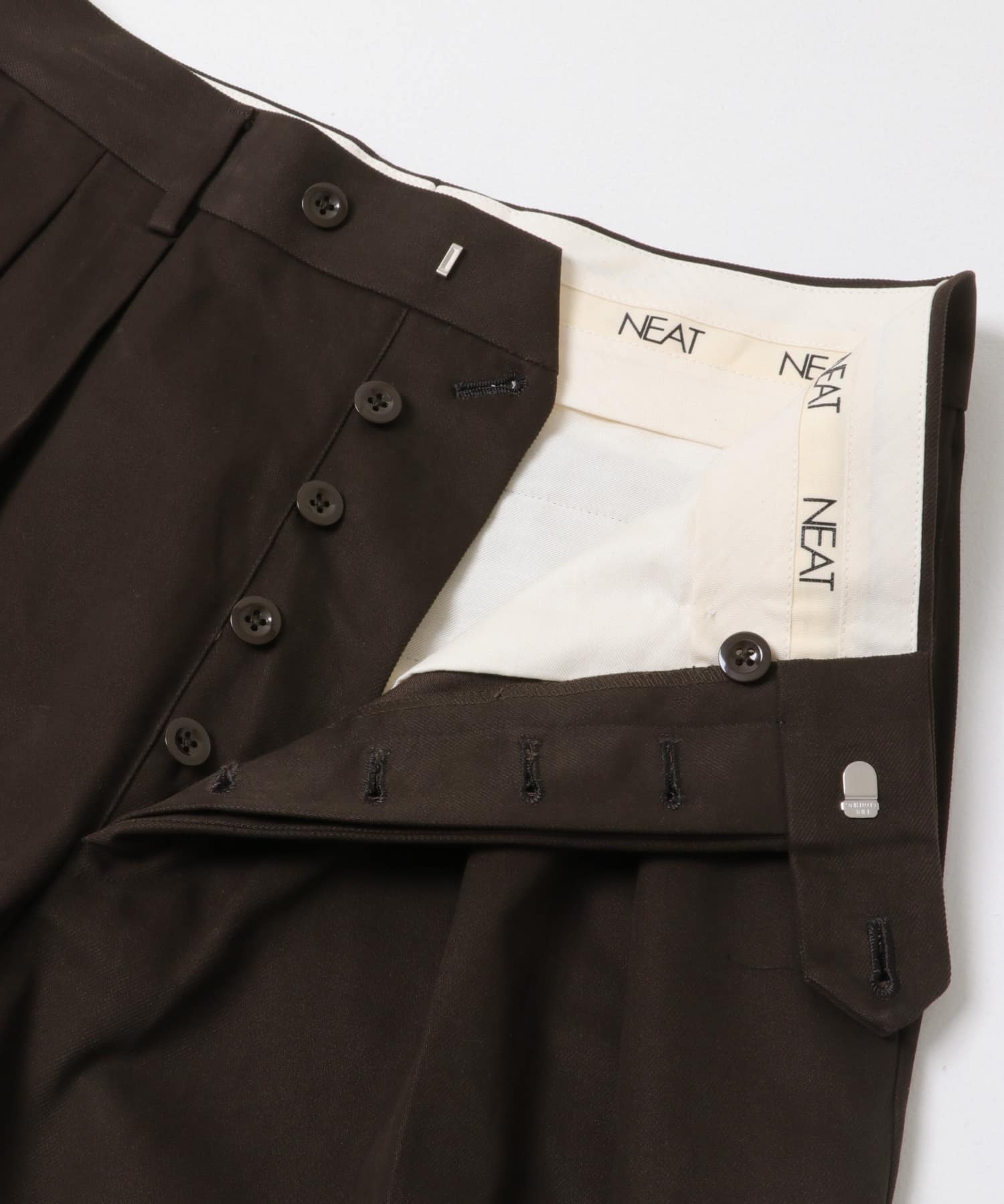 NEAT FRENCH COTTON DRILL WIDE(44 BROWN): ボトム｜URBAN RESEARCH