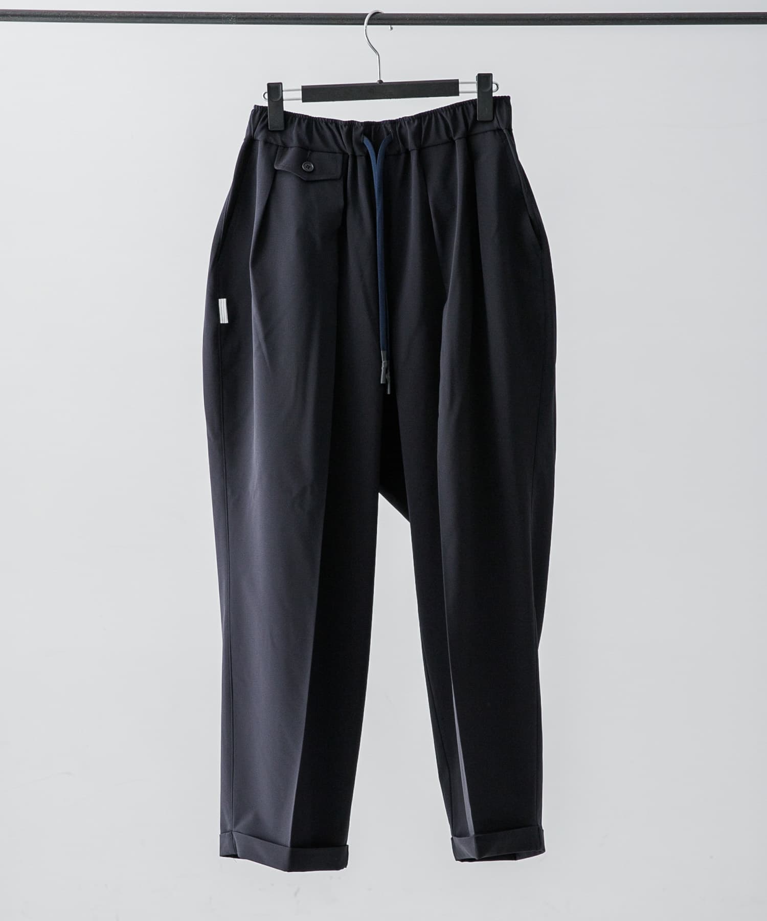 SFC　INVERTED PLEATS PANTS