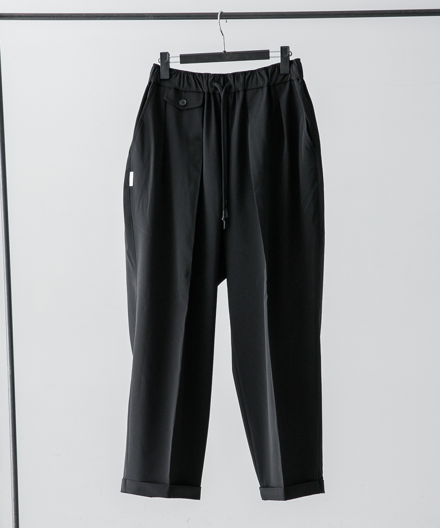 SFC　INVERTED PLEATS PANTS