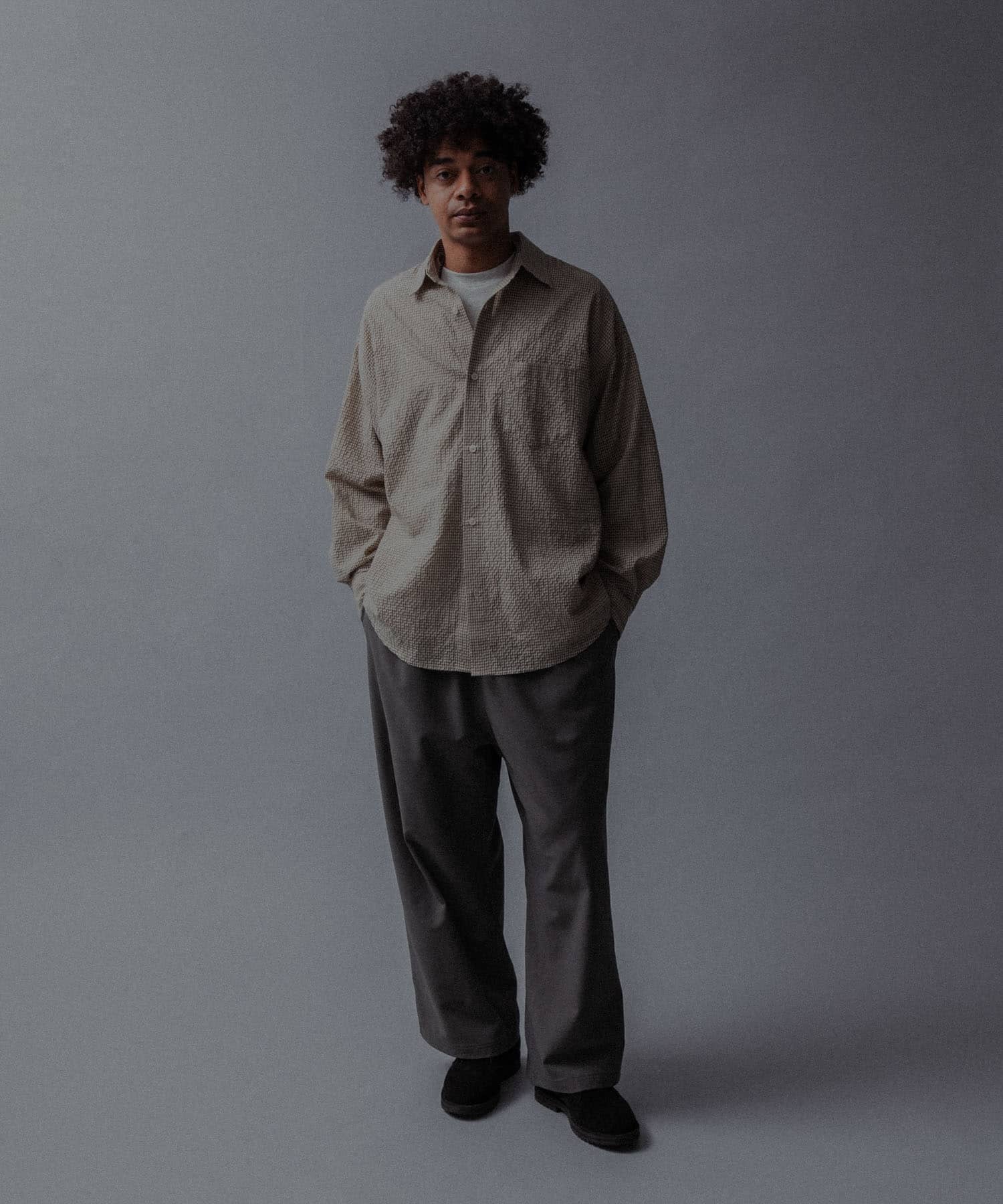 GRAY
