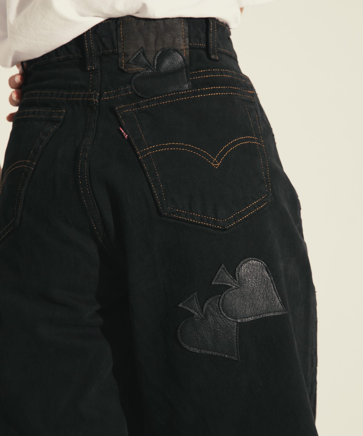 BLACK3