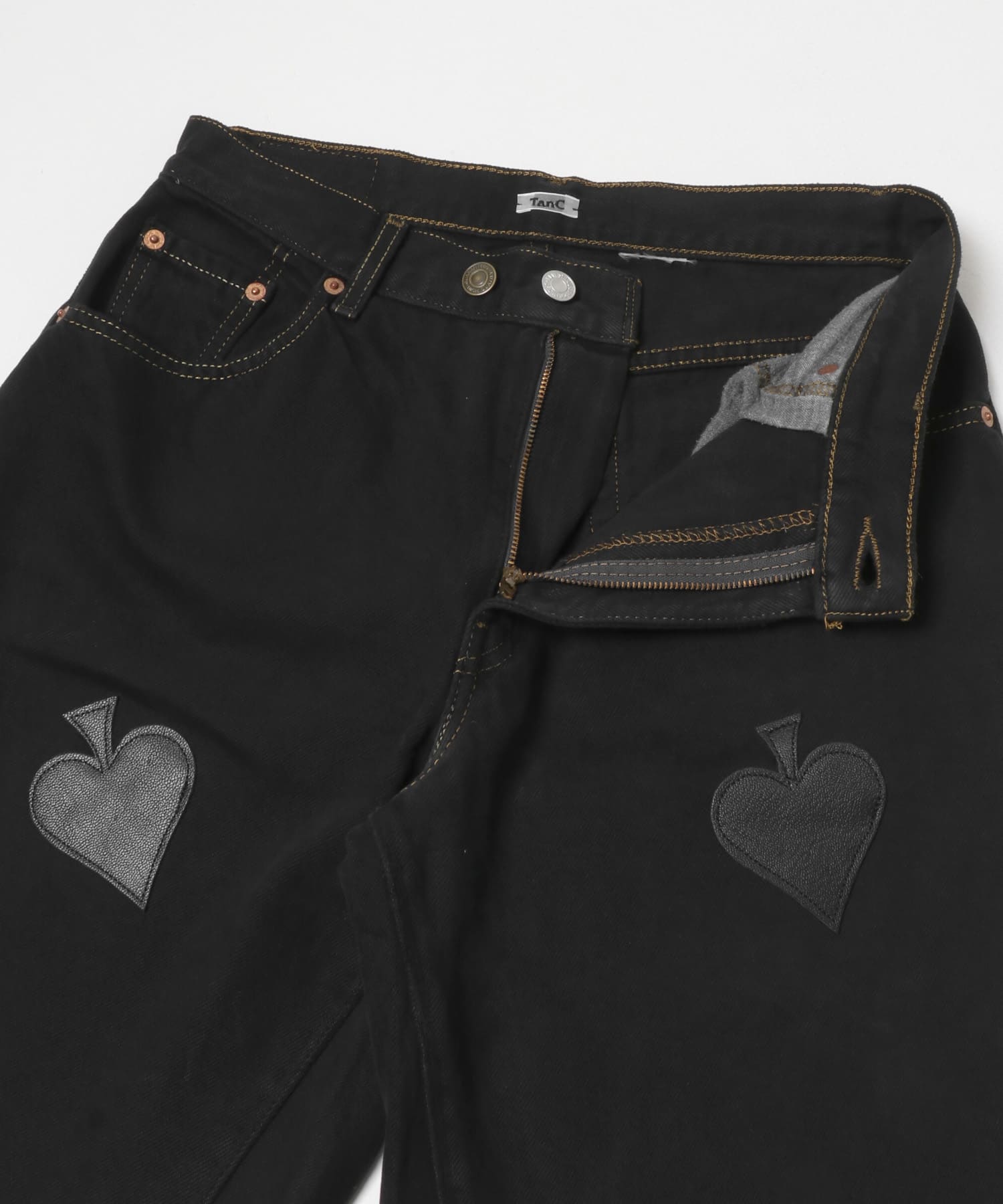 BLACK4