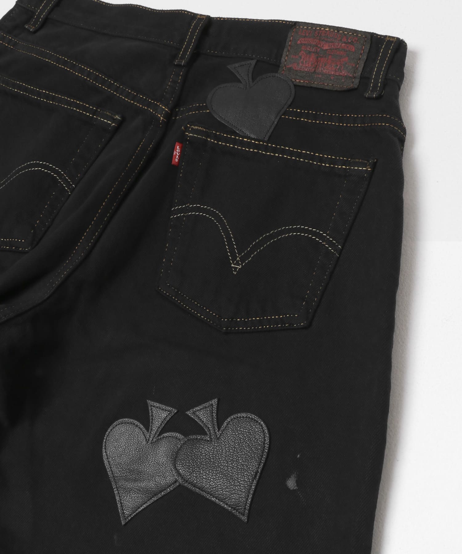 BLACK4
