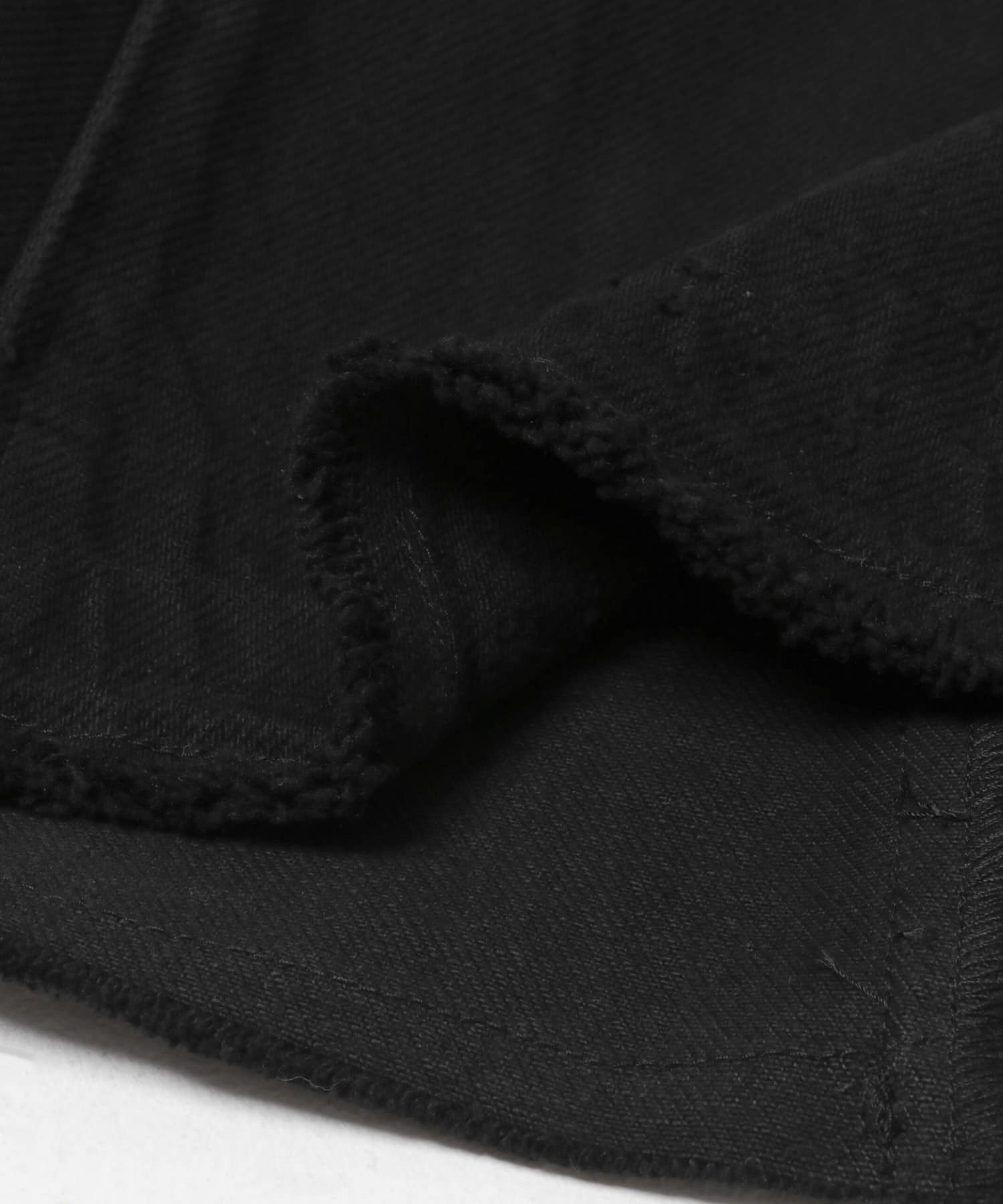 BLACK4