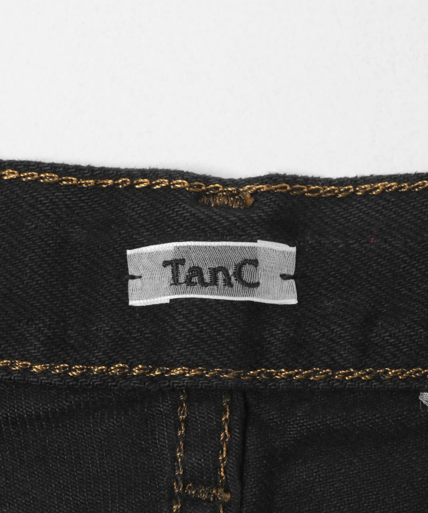 BLACK4
