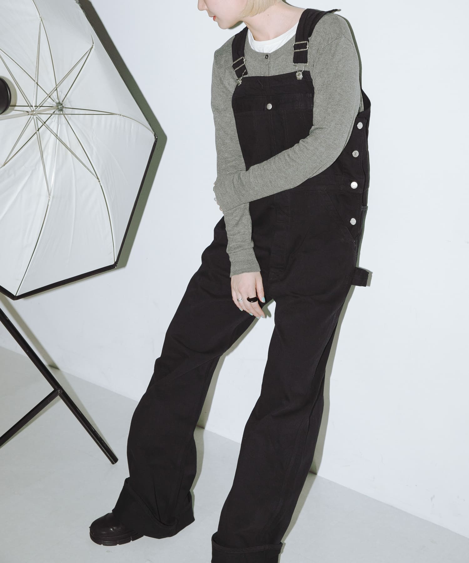 HOLIDAY BIG DENIM OVER-ALL BLK(0 BLACK): ボトム｜URBAN RESEARCH