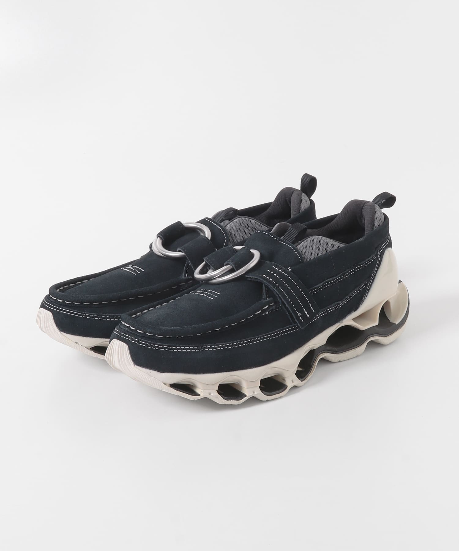 02 BLACK