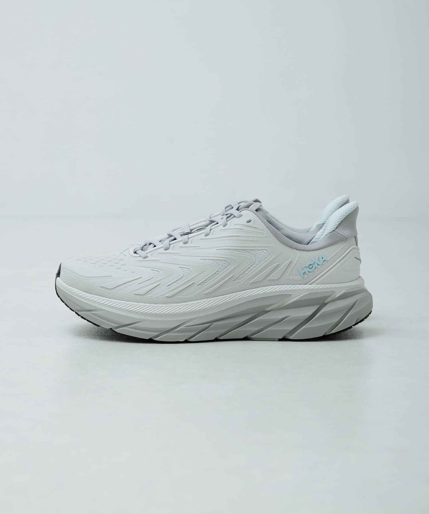 HOKA ONEONE　M CLIFTON UTL