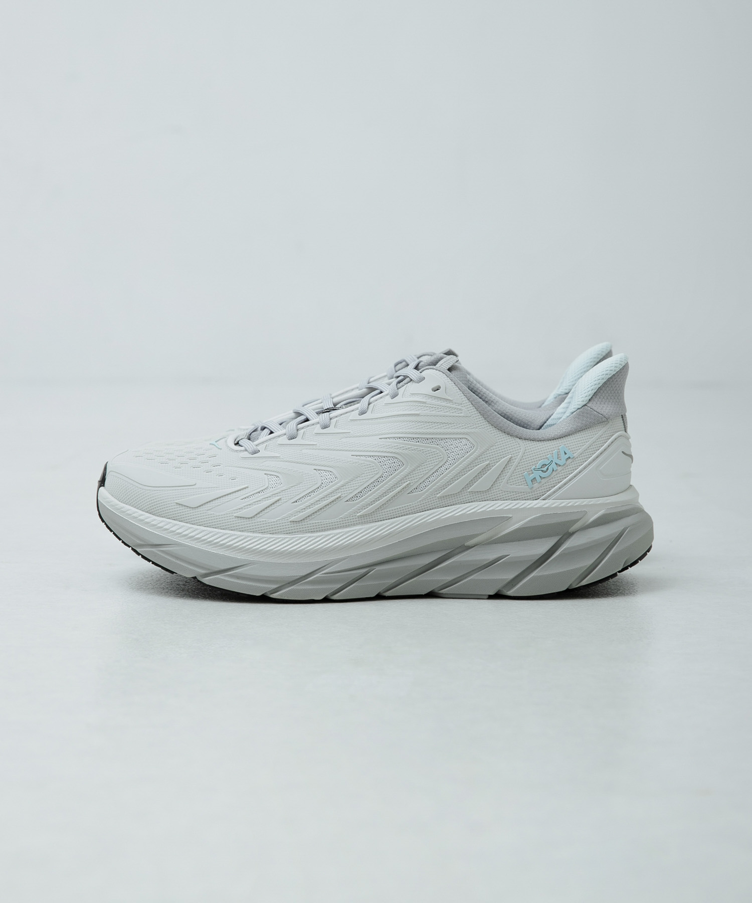 HOKA ONEONE　M CLIFTON UTL